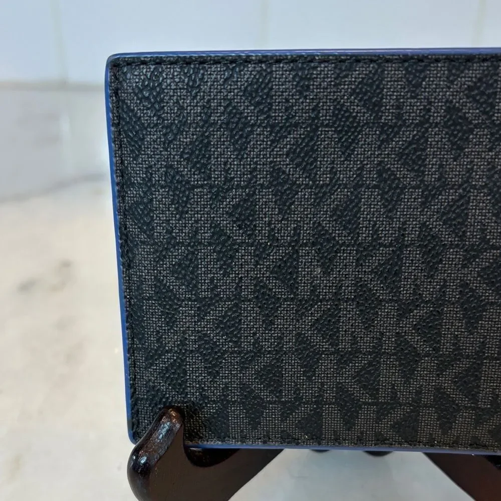 Michael Kors Cooper Signature Logo Billfold Wallet